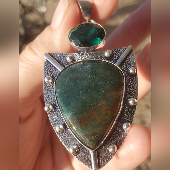 New Indian Moss Agate and Chrome Diopside Silver Pendant. - Picture 9 of 16